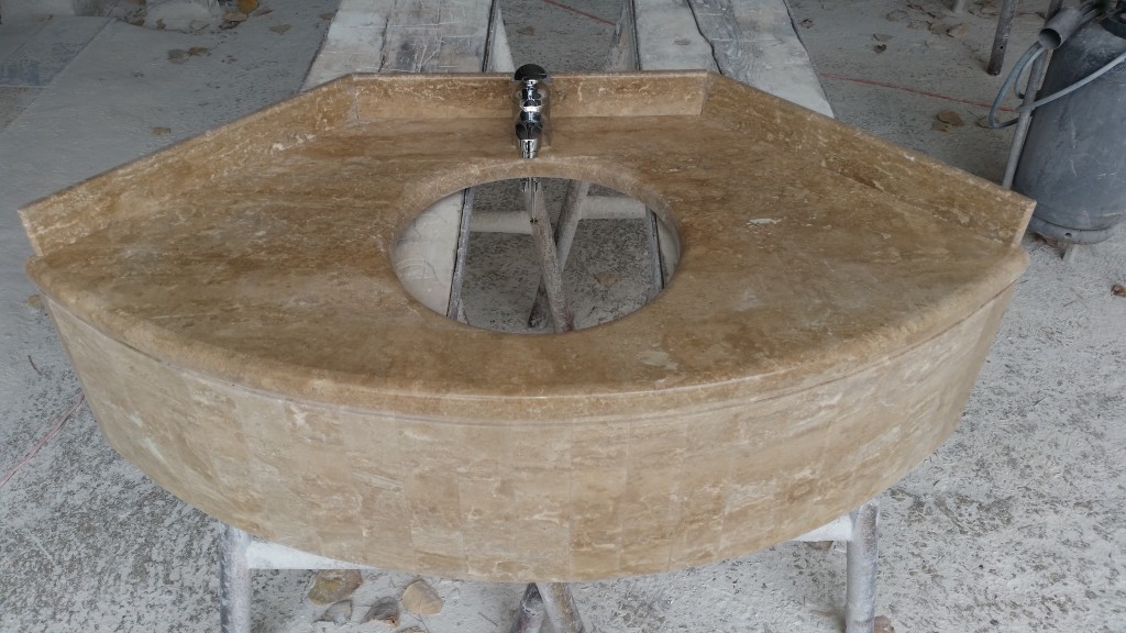 TOP BAGNO IN TRAVERTINO NOCE